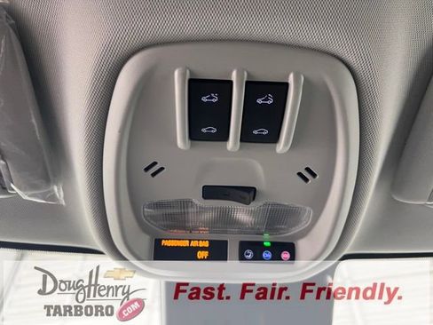 New 2025 Chevrolet Trax LT w/ Sunroof Package image 47