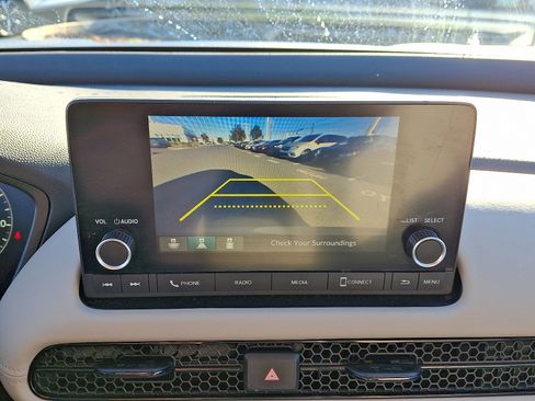 Certified 2023 Honda HR-V LX image 17