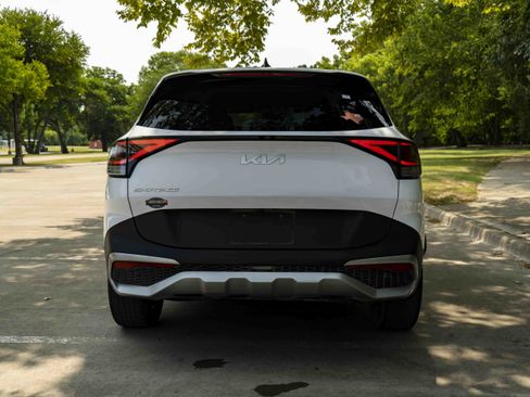 Used 2023 Kia Sportage EX FWD image 8