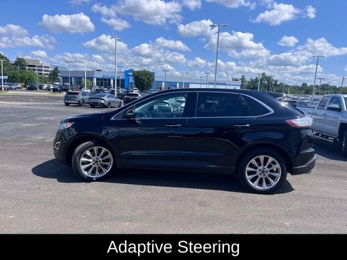 Used 2018 Ford Edge Titanium w/ Equipment Group 302A AWD/4WD image 7