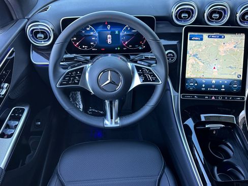 New 2026 Mercedes-Benz GLC 300 4MATIC image 14