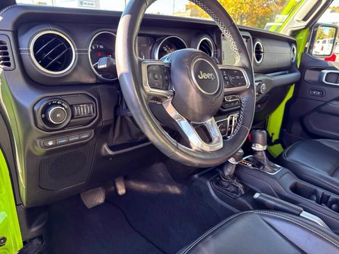 Used 2021 Jeep Wrangler Unlimited Sahara w/ Cold Weather Group image 10