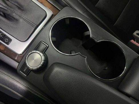 Used 2013 Mercedes-Benz E 350 4MATIC Coupe image 40