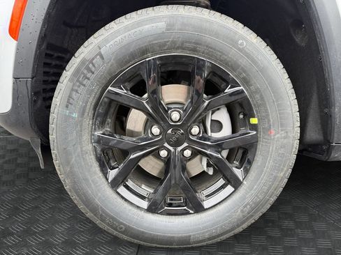 New 2026 Jeep Grand Cherokee Altitude AWD/4WD image 20