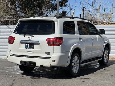 Used 2012 Toyota Sequoia Platinum image 10