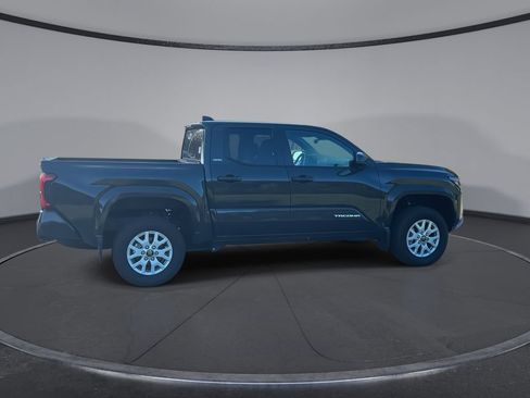 Used 2026 Toyota Tacoma SR5 RWD image 8