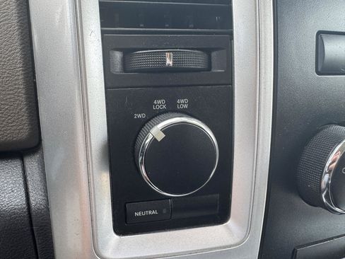 Used 2012 RAM 2500 SLT w/ Luxury Group AWD/4WD image 15