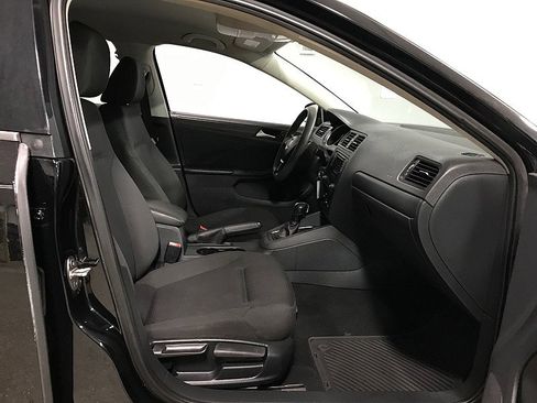Used 2016 Volkswagen Jetta S image 13