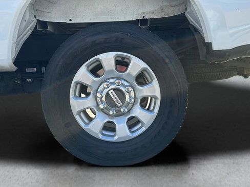 Used 2024 Ford F250 XLT image 15