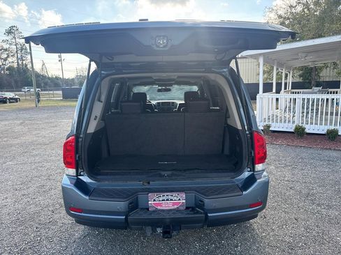 Used 2010 Nissan Armada Platinum w/ Captain Seat Pkg image 8