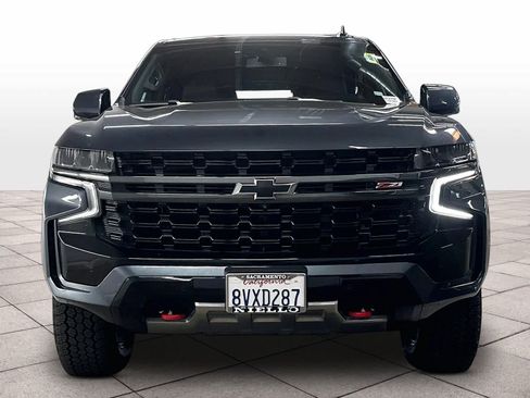 Used 2021 Chevrolet Tahoe Z71 w/ Luxury Package AWD/4WD image 7