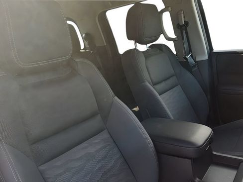 Used 2022 Nissan Frontier SV RWD image 36