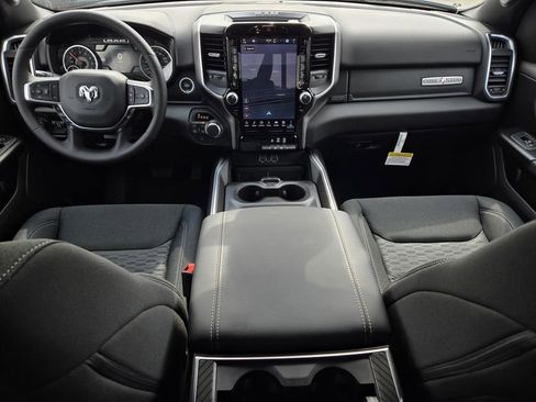 New 2026 RAM 1500 4x4 Crew Cab image 16