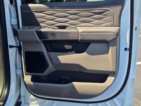 New 2026 Ford F250 Platinum w/ Platinum Plus Package AWD/4WD image 9