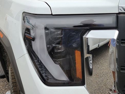 New 2026 GMC Sierra 3500 Pro AWD/4WD image 7