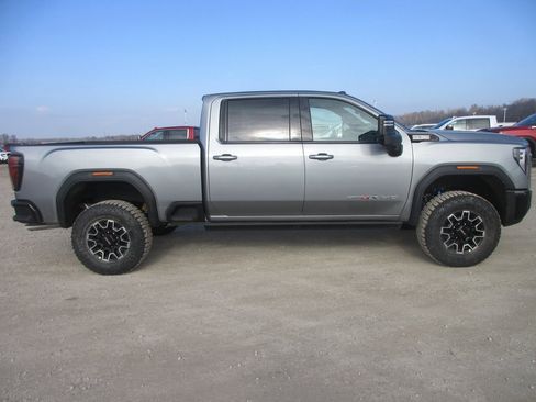 New 2026 GMC Sierra 2500 AT4X image 2