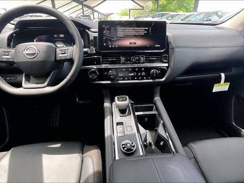 New 2026 Nissan Pathfinder SL AWD/4WD image 5