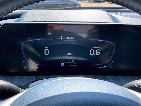 Used 2024 Kia Telluride EX image 24