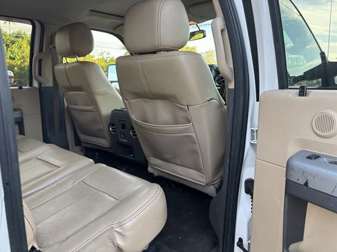 Used 2015 Ford F250 Lariat w/ Lariat Ultimate Package image 36