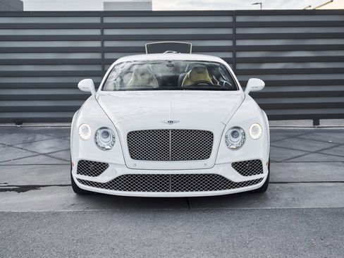 Used 2016 Bentley Continental GT image 14