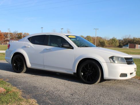 Used 2013 Dodge Avenger SE image 5