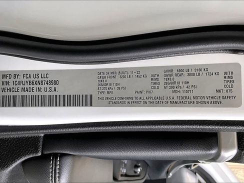 Used 2022 Jeep Grand Cherokee Limited 4xe AWD/4WD image 32
