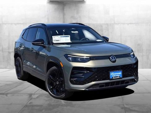 New 2026 Volkswagen Tiguan SE R-Line AWD/4WD image 2