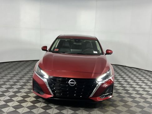 Used 2024 Nissan Altima 2.5 SL image 10