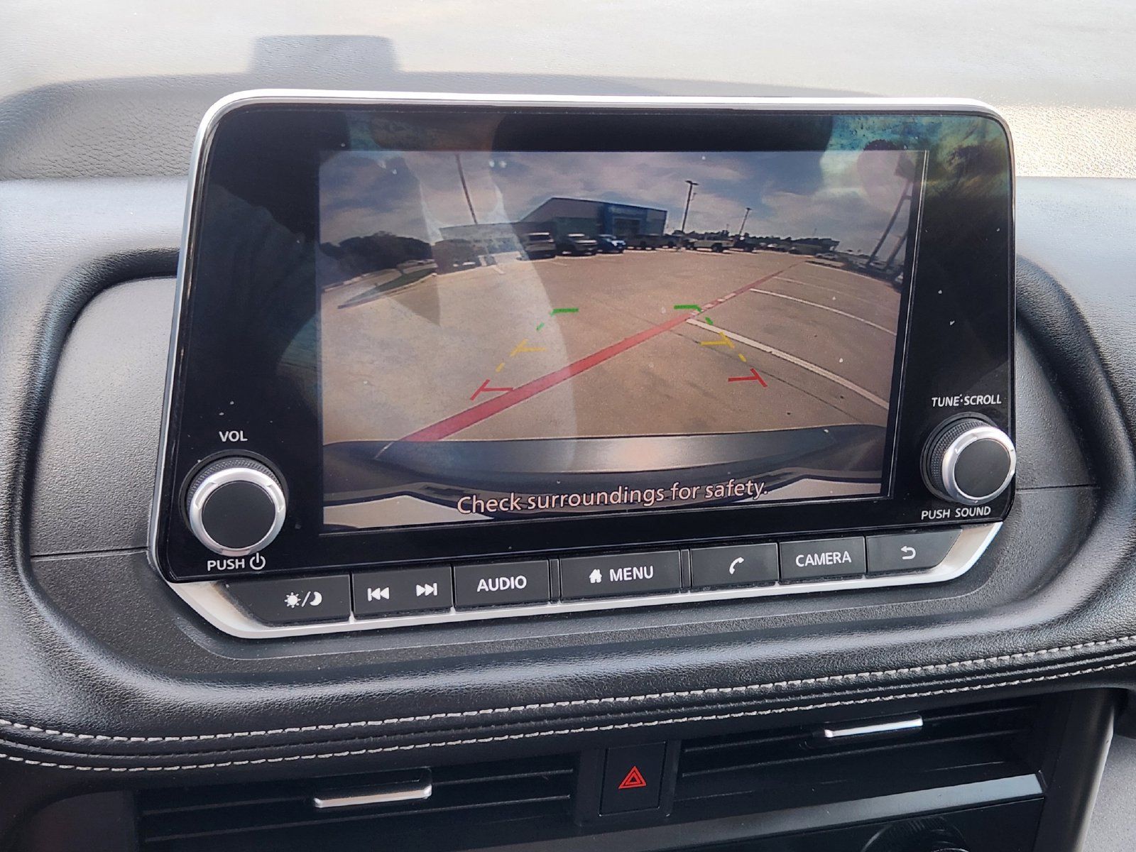 Used 2024 Nissan Rogue SV FWD image 18