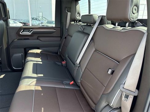New 2026 GMC Sierra 3500 Denali w/ Denali Reserve Package image 20