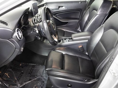 Used 2016 Mercedes-Benz GLA 250 GLA 250 image 16