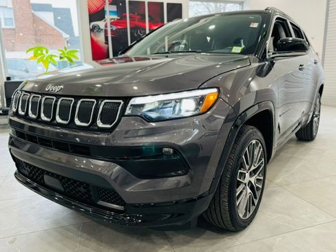 Used 2022 Jeep Compass Limited w/ Elite Group image 3