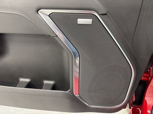 Used 2025 GMC Sierra 2500 SLT w/ SLT Premium Package image 38