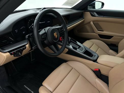 Used 2020 Porsche 911 Carrera 4S AWD/4WD image 12