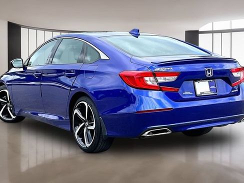 Used 2018 Honda Accord Sport image 4