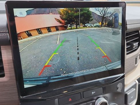 Used 2022 Ford Expedition Max Limited image 24