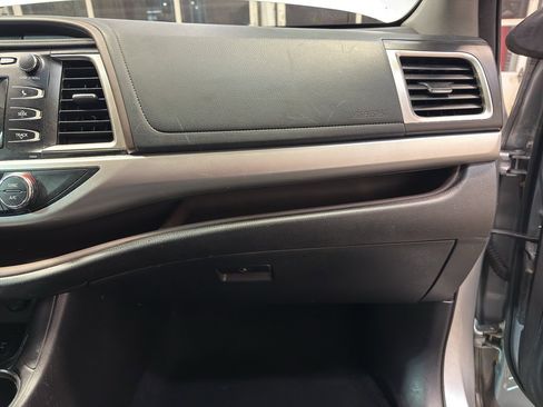 Used 2015 Toyota Highlander Plus image 22