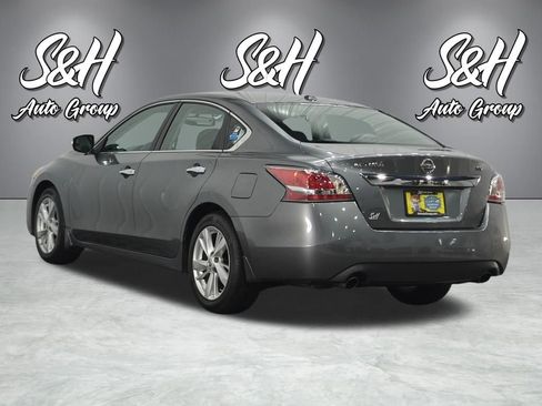 Used 2015 Nissan Altima 2.5 SV w/ Convenience Package image 19