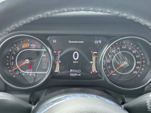 Used 2022 Jeep Wrangler Unlimited Sahara w/ Cold Weather Group AWD/4WD image 11