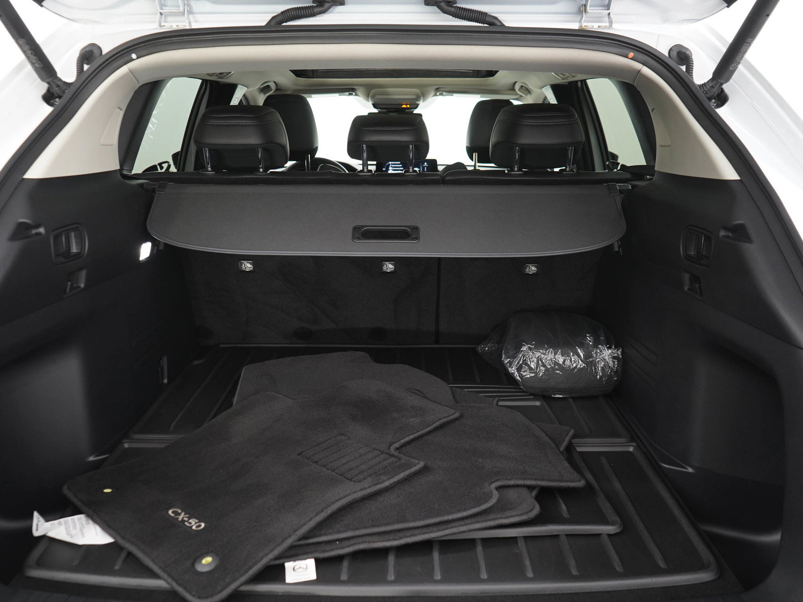 Used 2026 MAZDA CX-50 AWD 2.5 S w/ Accent Package image 9
