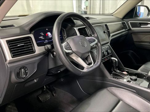 Used 2023 Volkswagen Atlas SE image 8