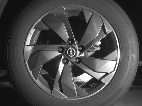 Used 2025 Nissan Rogue SV image 14