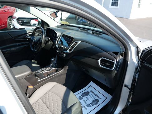 Used 2019 Chevrolet Equinox LT AWD/4WD image 28