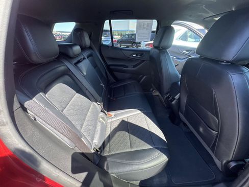 Certified 2025 Chevrolet Equinox LT w/ Convenience Package II FWD image 17