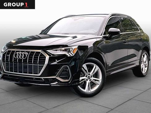Used 2023 Audi Q3 2.0T Premium Plus w/ Premium Plus Package AWD/4WD image 1