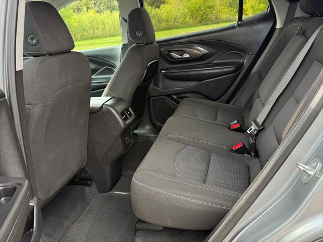 Used 2023 GMC Terrain SLE w/ Driver Convenience Package AWD/4WD image 8