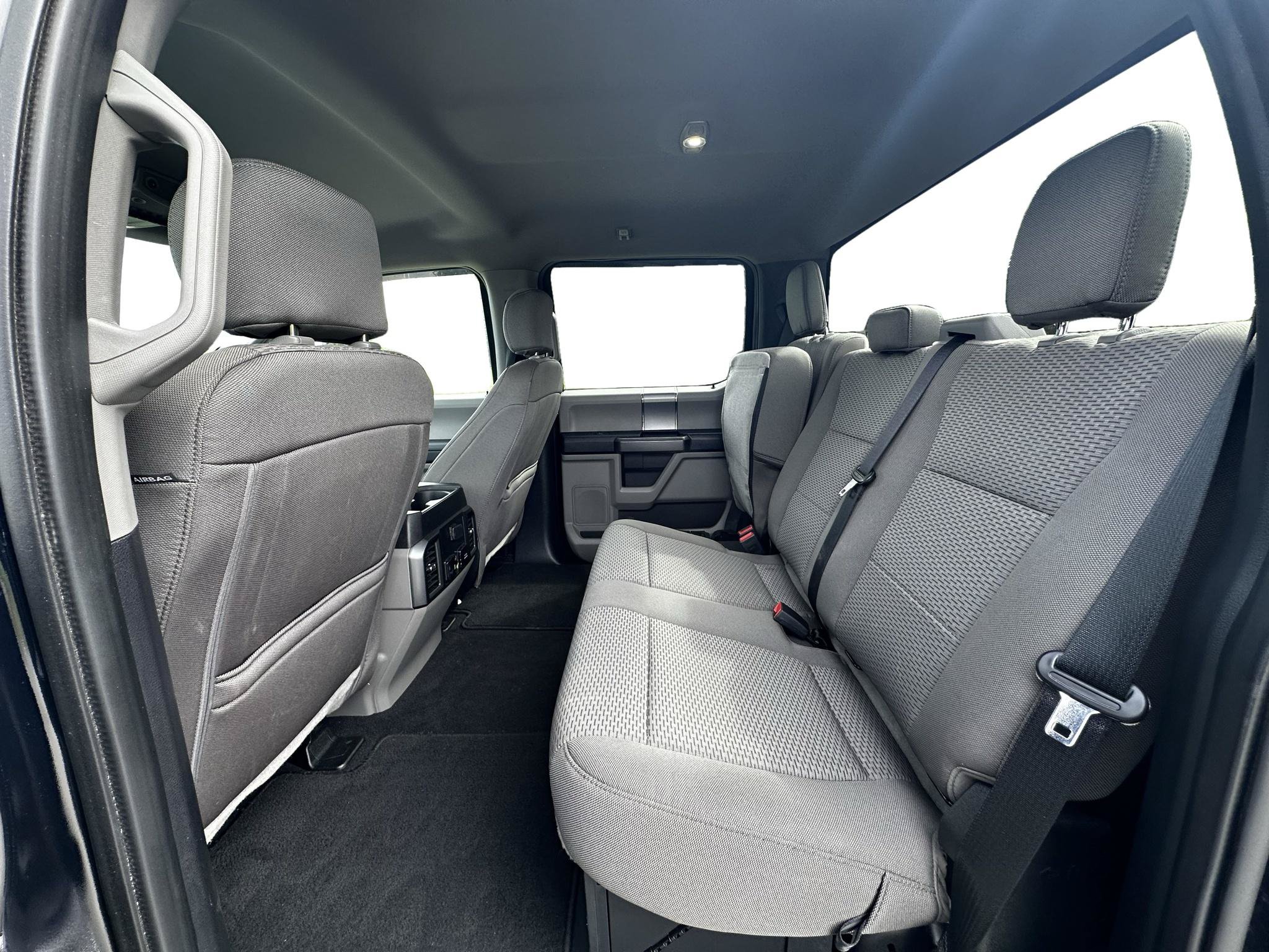Used 2021 Ford F250 XLT w/ XLT Premium Package AWD/4WD image 24