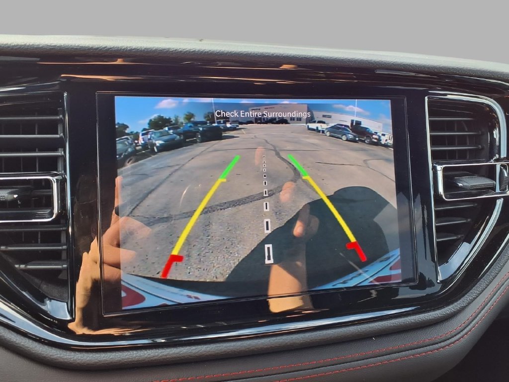 Used 2025 Dodge Durango GT AWD/4WD image 8