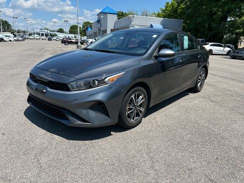Used 2023 Kia Forte LXS FWD image 1