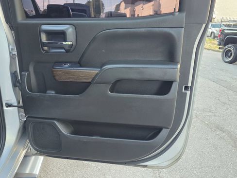 Used 2018 GMC Sierra 1500 Denali AWD/4WD image 32